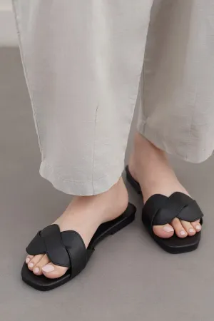 TRENTO STITCH SLIDES